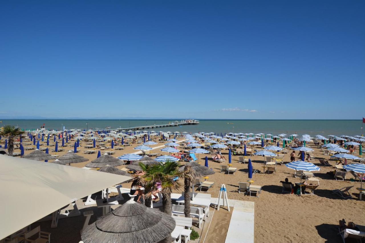 Apartament Lignano Pineta With Sea View Lignano Sabbiadoro Zewnętrze zdjęcie